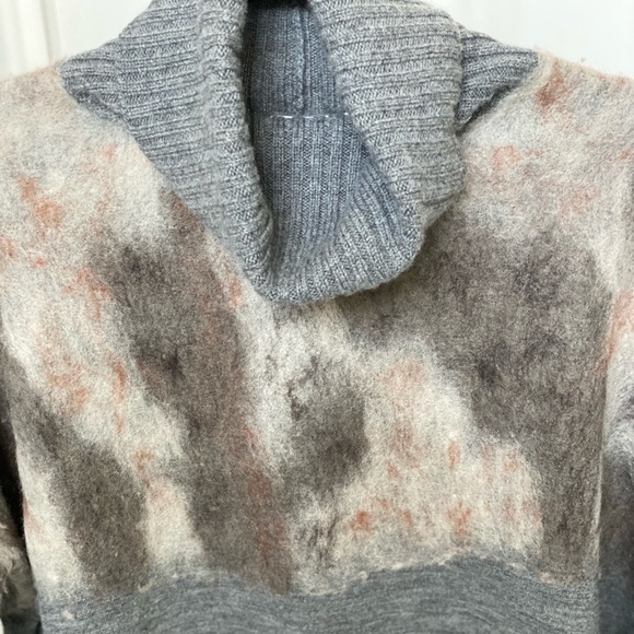 Western style wool turtleneck sweater gray and tan NSF for Intermix size small - Picture 6 of 16